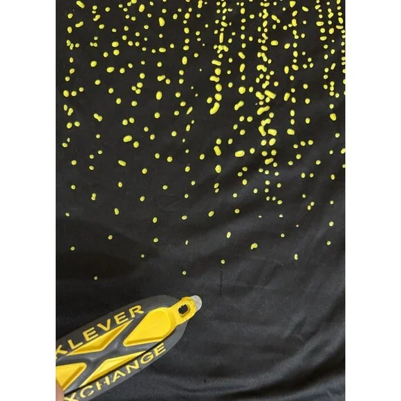 Batman DC Comics Cascading Logo Soft Feel Black Shirt Men’s Size XL - Picture 8 of 14